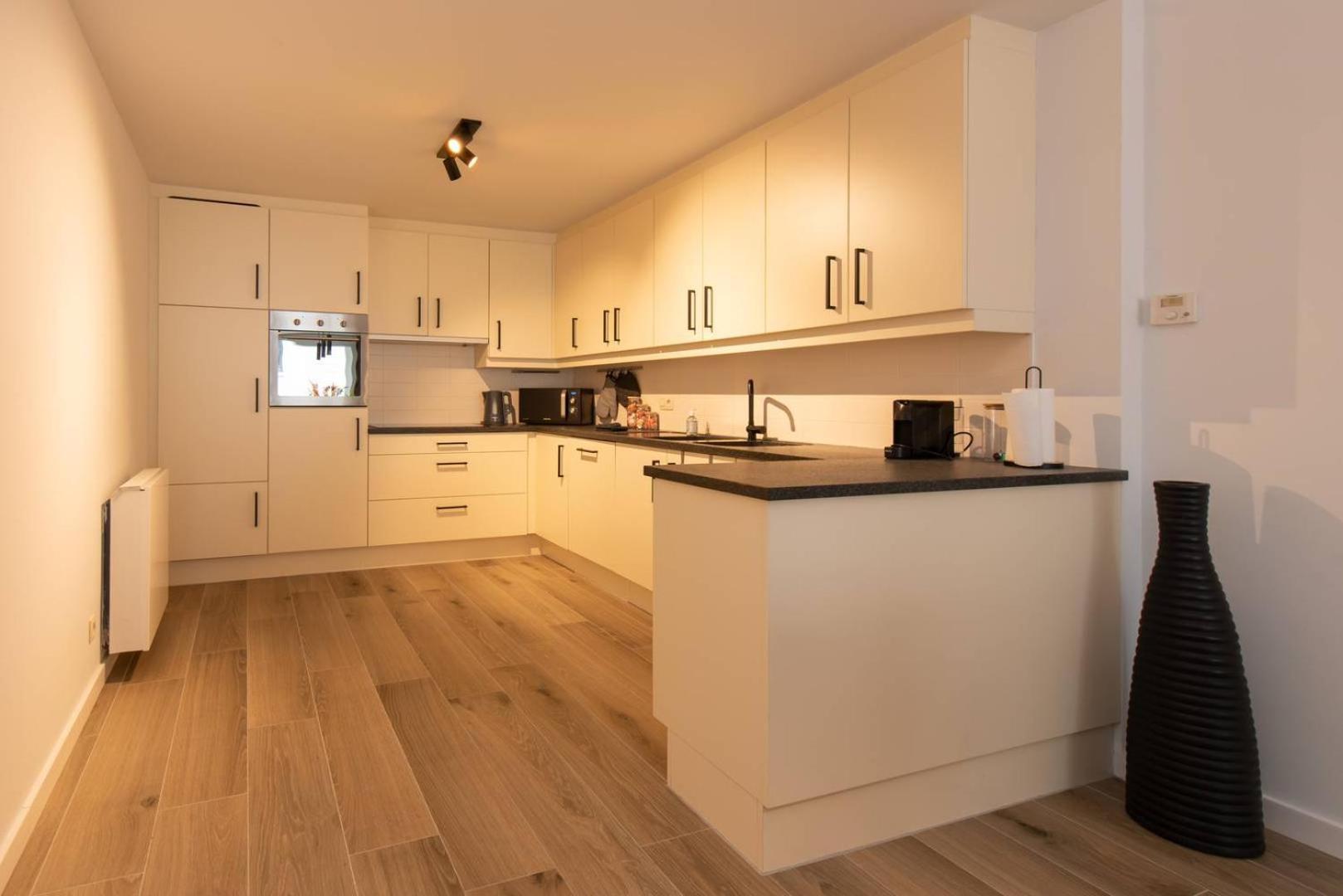Luxueus, Ruim Op 350m Het Apartamento